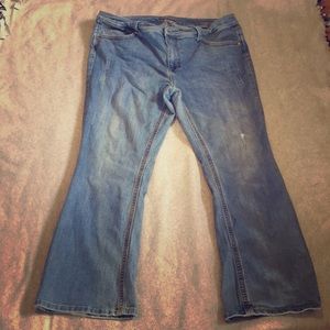 Melissa McCarthy boot cut jeans